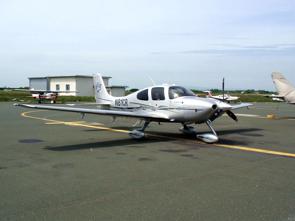 Cirrus SR22